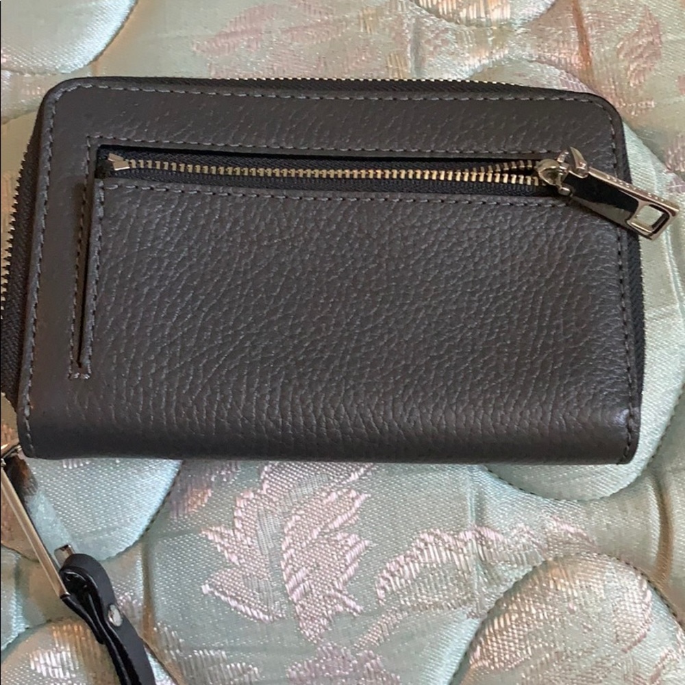 Marc Jacobs Wallet - Picture 4 of 6